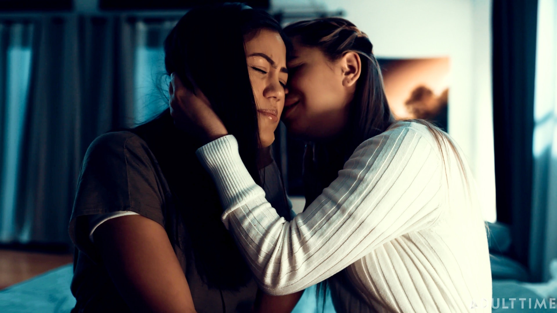 Alina Lopez - True Lesbian - What Set Us Apart | Picture (14)
