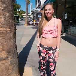 A Hot Stroll Down the Boulevard
