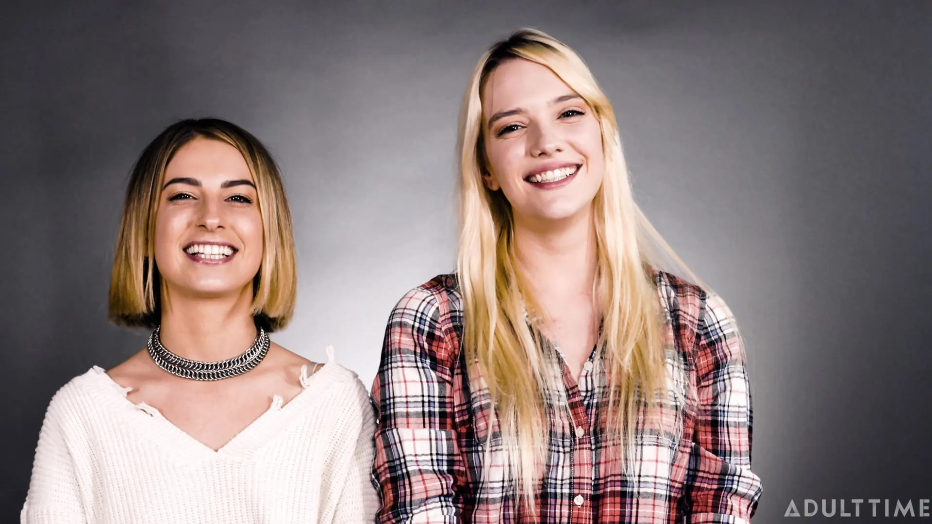 Kenna James - El experimento oral - Kenna James y Kristen Scott | Picture (1)